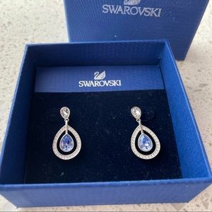 Swarovski purple crystal drop earrings